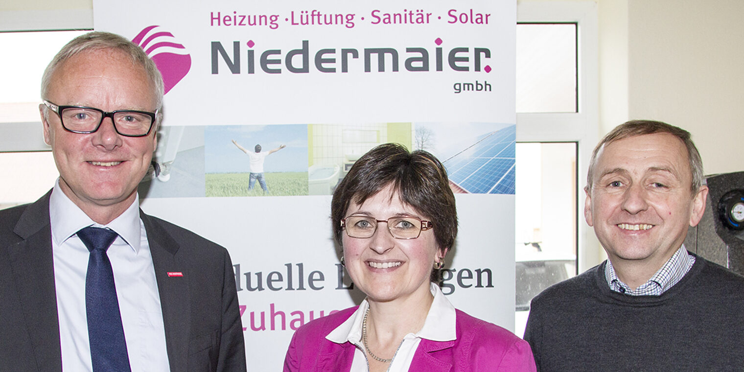 Dr. Frank Hüpers, Margit und Heribert Niedermaier (v.li.n.re.).