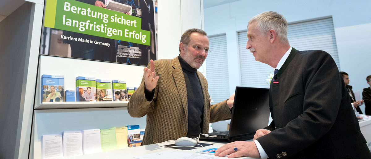 Stand der Handwerkskammer Muenchen und Oberbayern auf der Interantionalen Handwerksmesse. Schlagwort(e): Internationale Handwerskmesse, Handwerksmesse, Messe, Handwerk