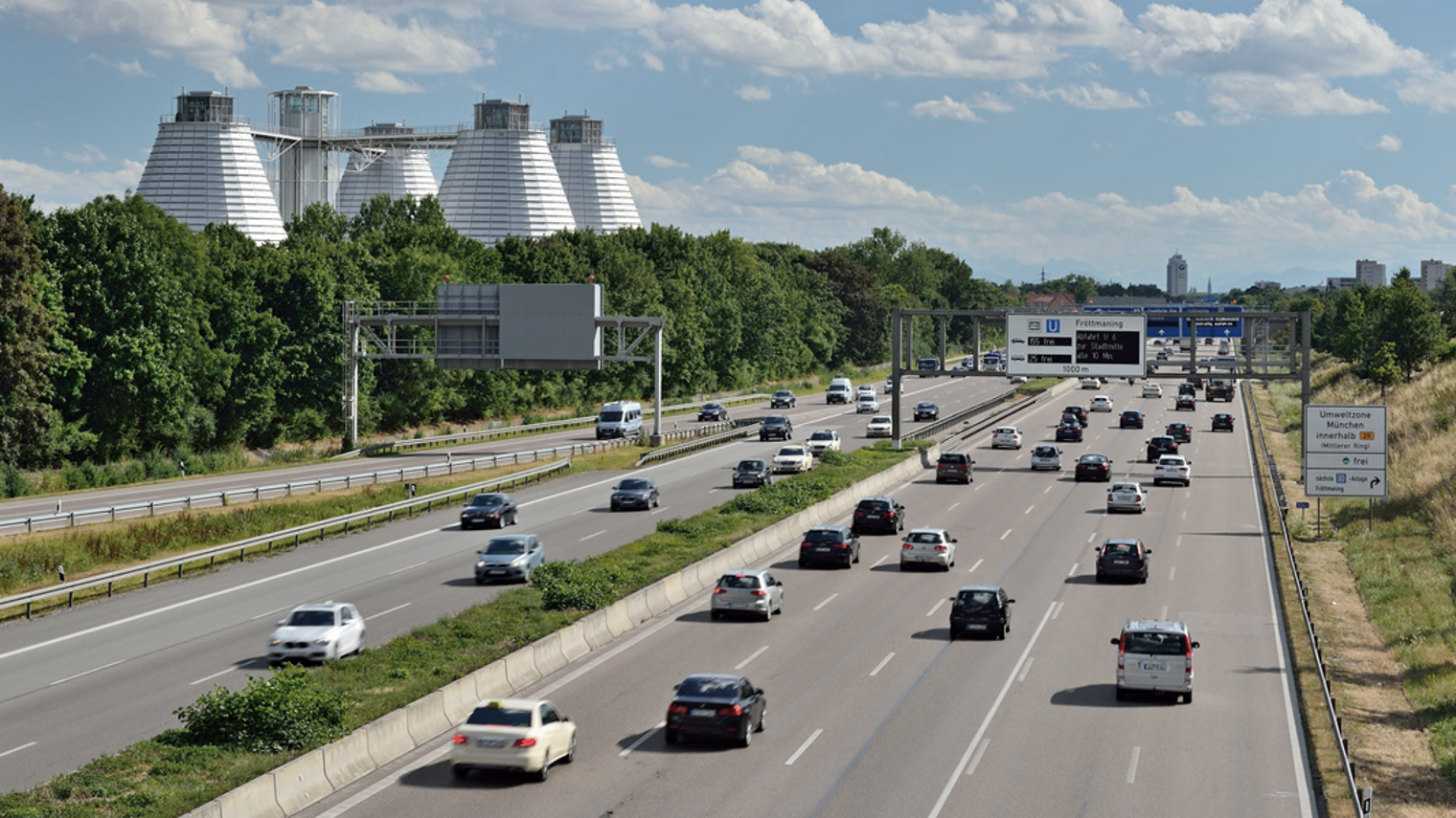 autobahn, verkehr, auto, pkw, umweltbelastung, stau, bundesautobahn, deutschland, straßenverkehr, abzweigung, lkw, reiseverkehr, münchen, straßenbau, klärwerk Straße ID 54813425