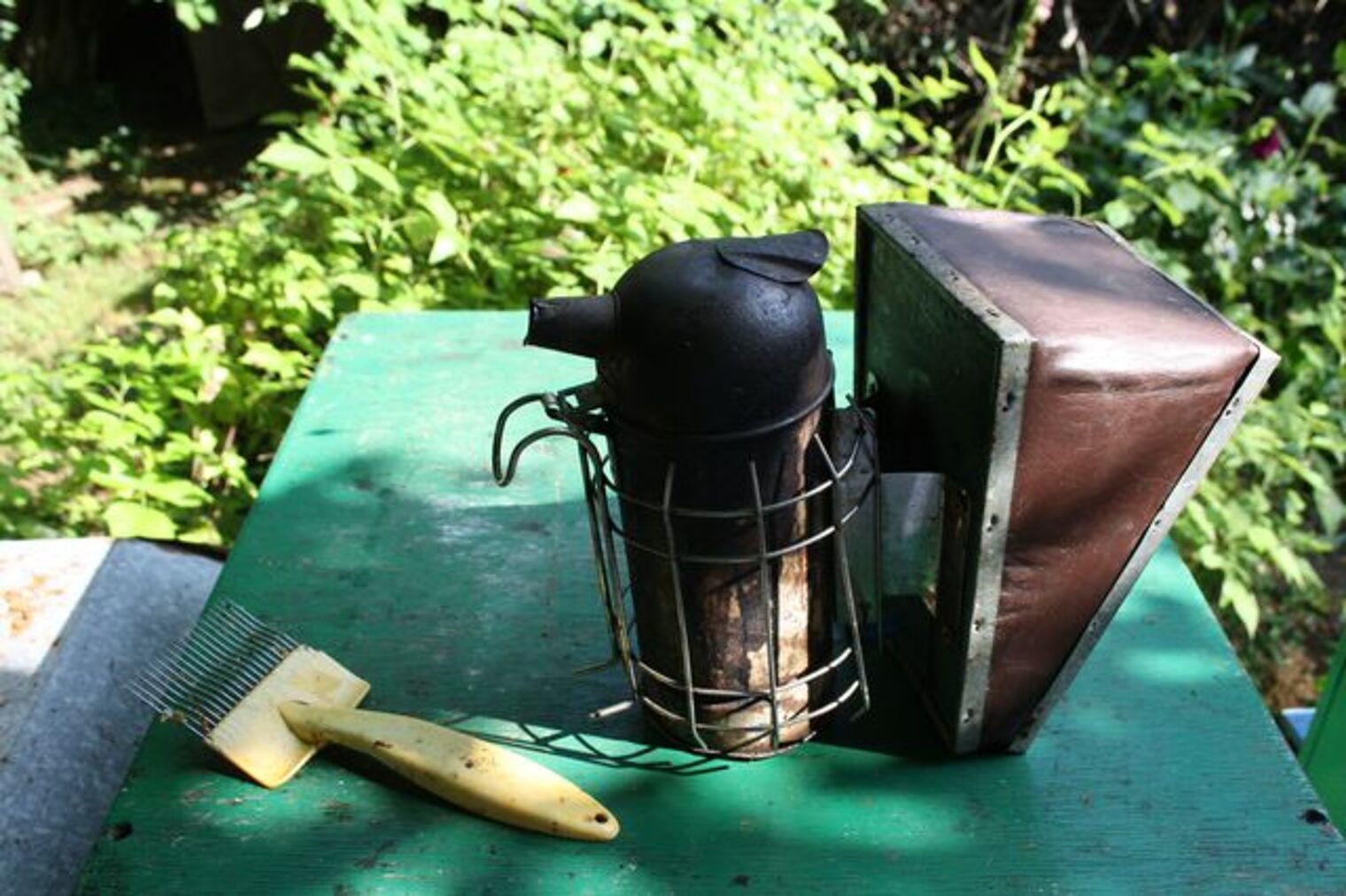 Imkerei mit Smoker Imkerei mit Smoker
