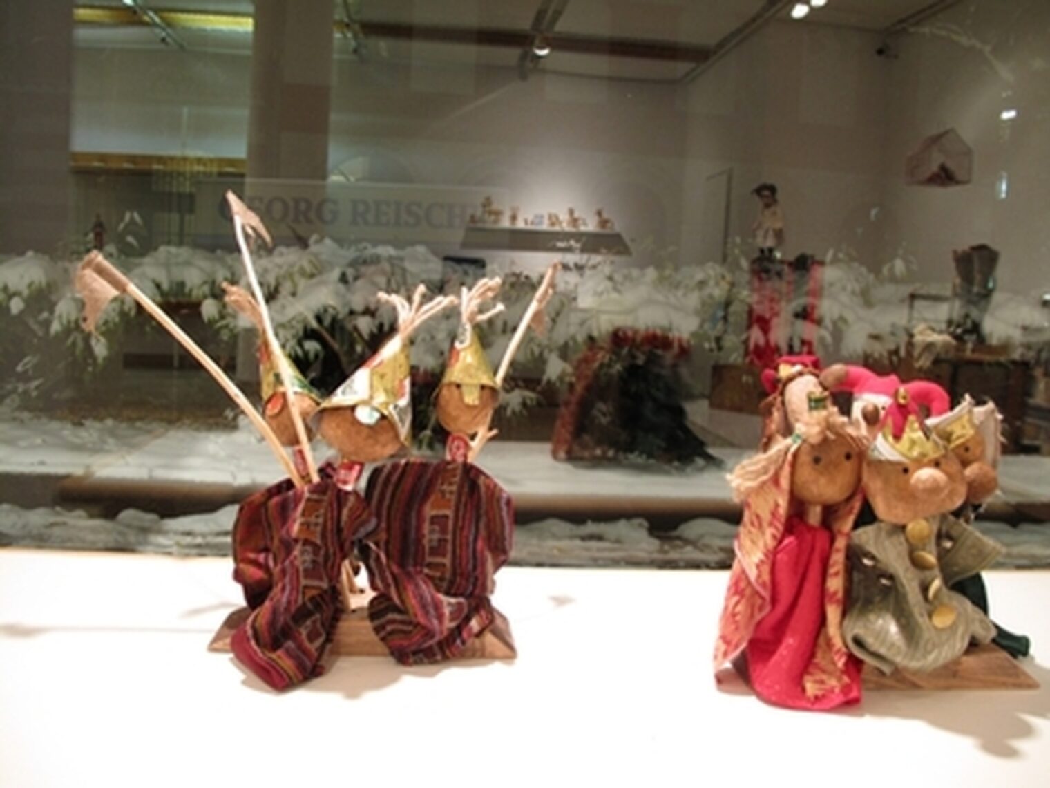 Künstlerisches Spielzeug - Spielerische Kunst Künstlerisches Spielzeug - Spielerische Kunst