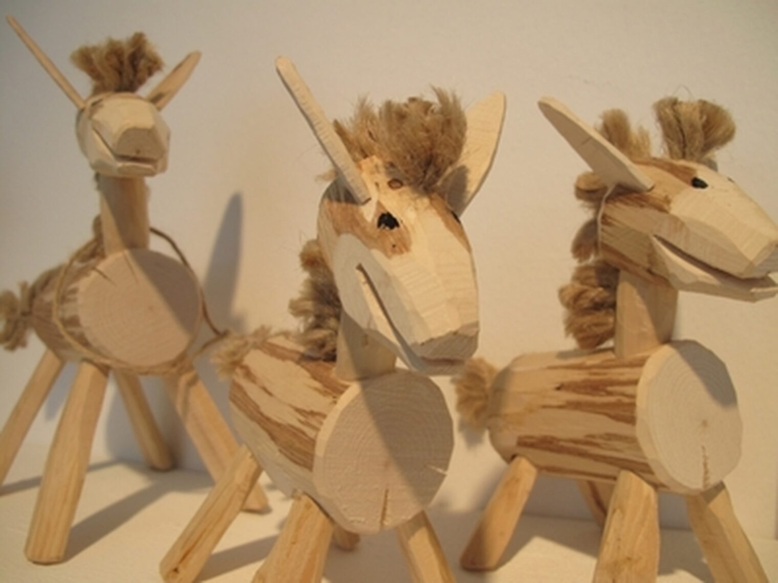 Künstlerisches Spielzeug - Spielerische Kunst Künstlerisches Spielzeug - Spielerische Kunst