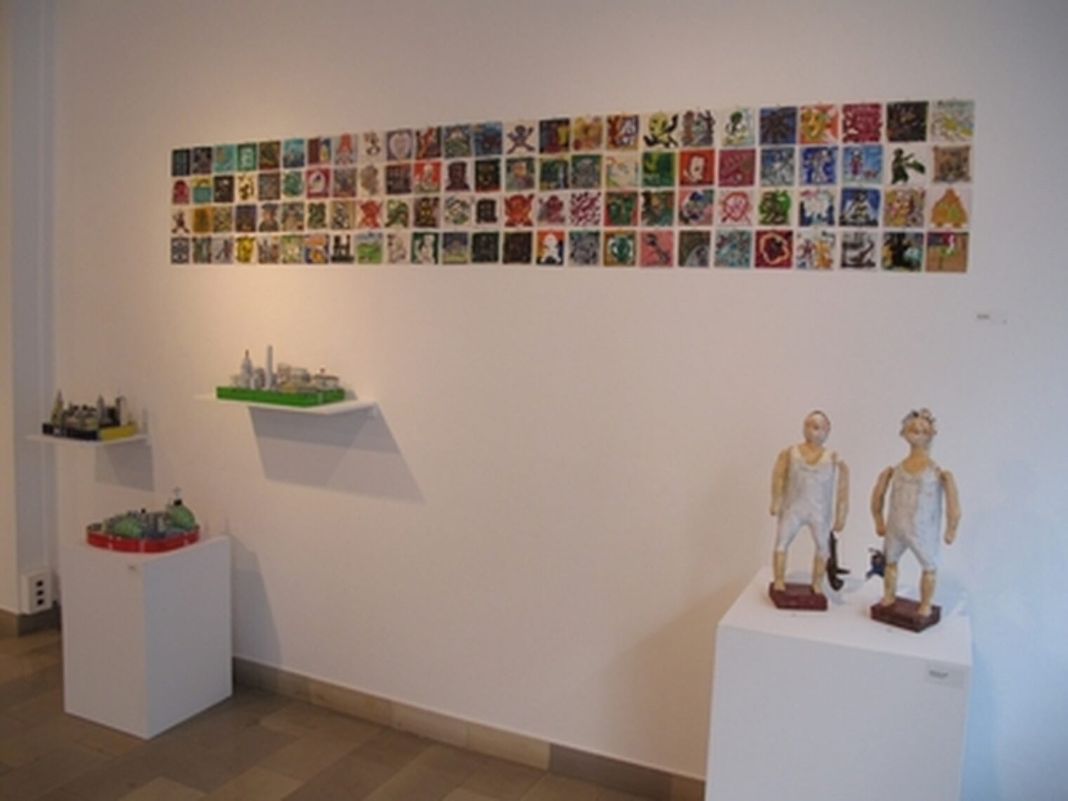 Künstlerisches Spielzeug - Spielerische Kunst Künstlerisches Spielzeug - Spielerische Kunst
