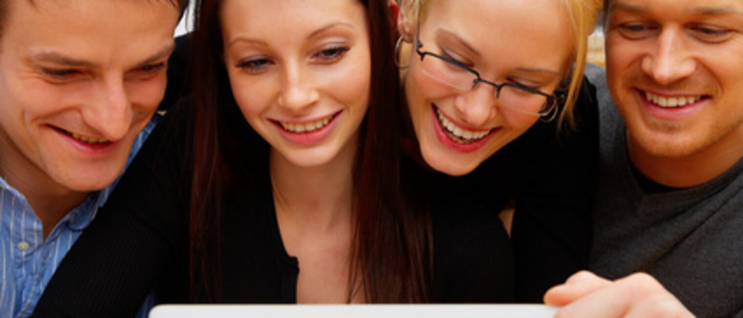 Ausbildung, Jugendliche, Laptop