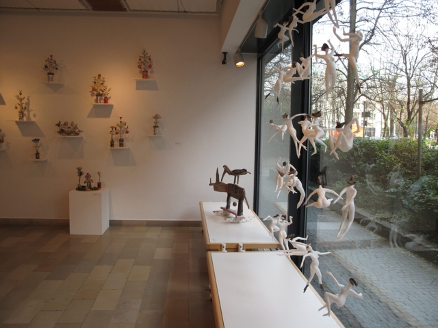 Künstlerisches Spielzeug - spielerische Kunst Künstlerisches Spielzeug - spielerische Kunst