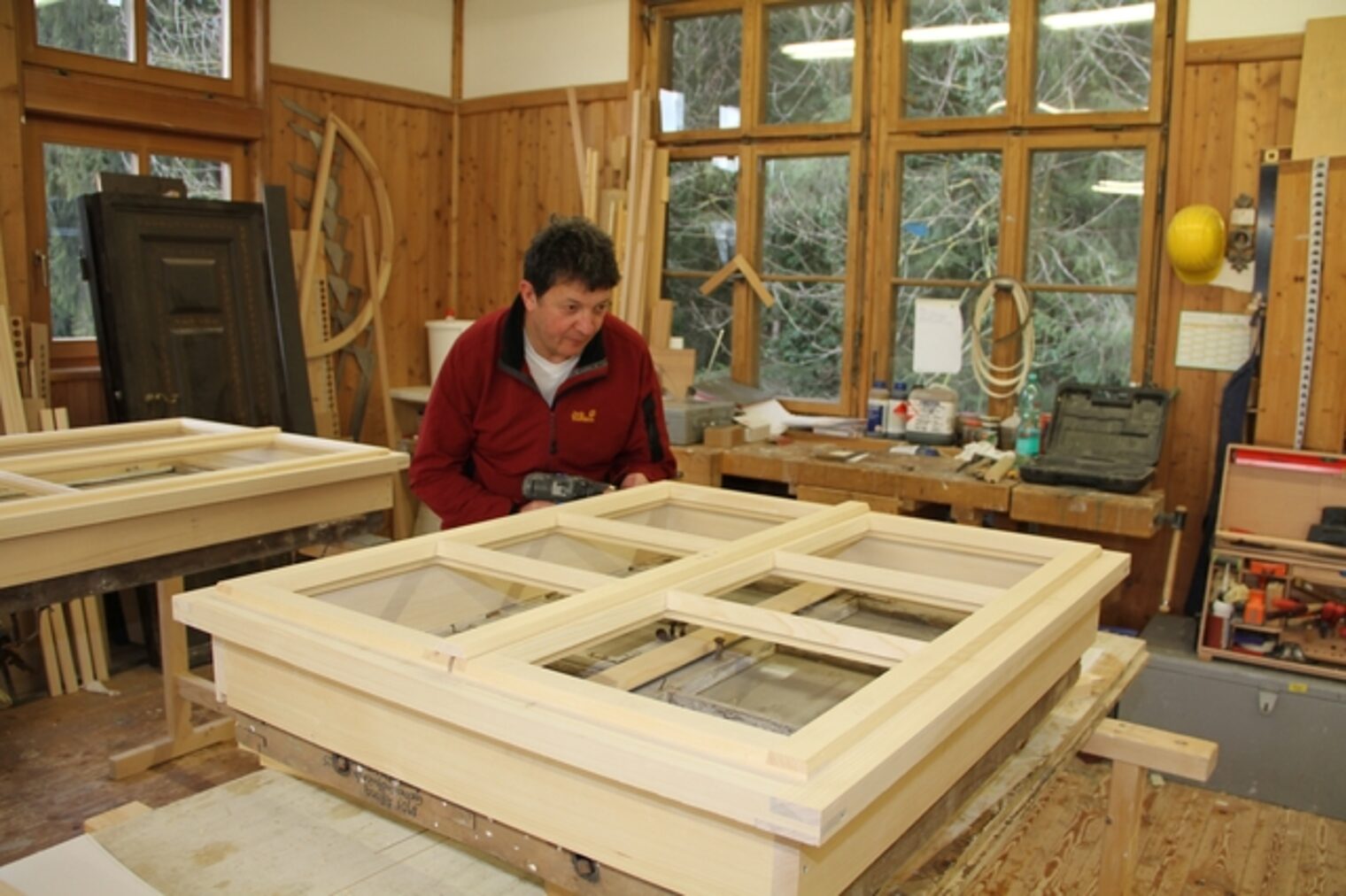 Galerie Handwerk, Restauratoren, Opperer Kastenfenster