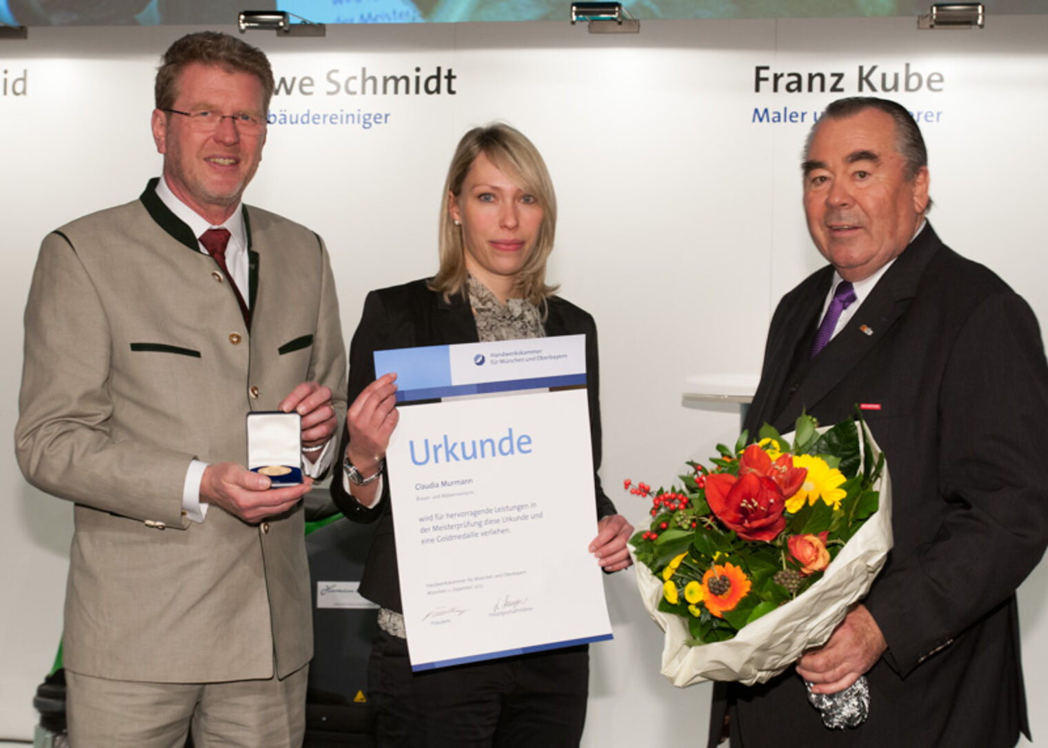 Die Jahresbestmeister auf der Meisterfeier 2012 der Handwerkskammer für München und Oberbayern.