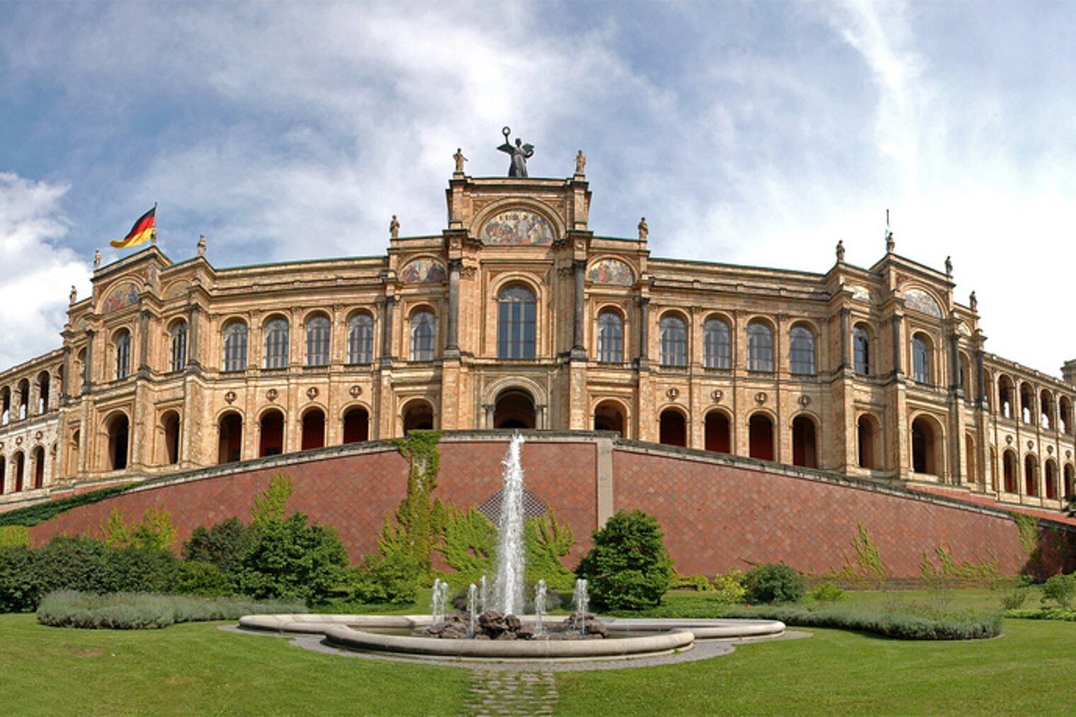 Landtag Bayern Maximilianeum, Partei Politik